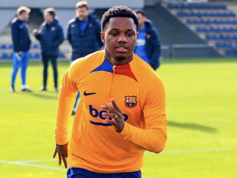 Ansu Fati volvera al barca PAUSA.MX