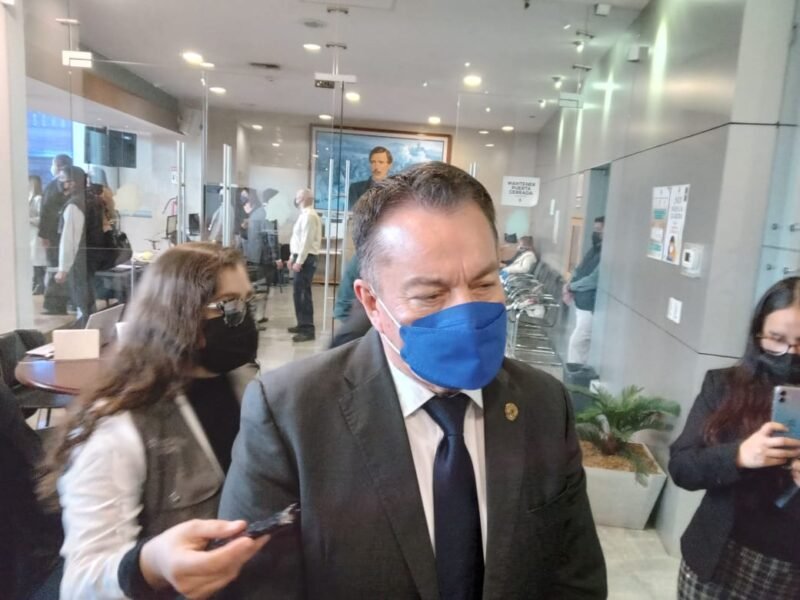 Noticias Chihuahua PAUSA.MX El presidente se hace tontito en temas fundamentales: Mario Vázquez