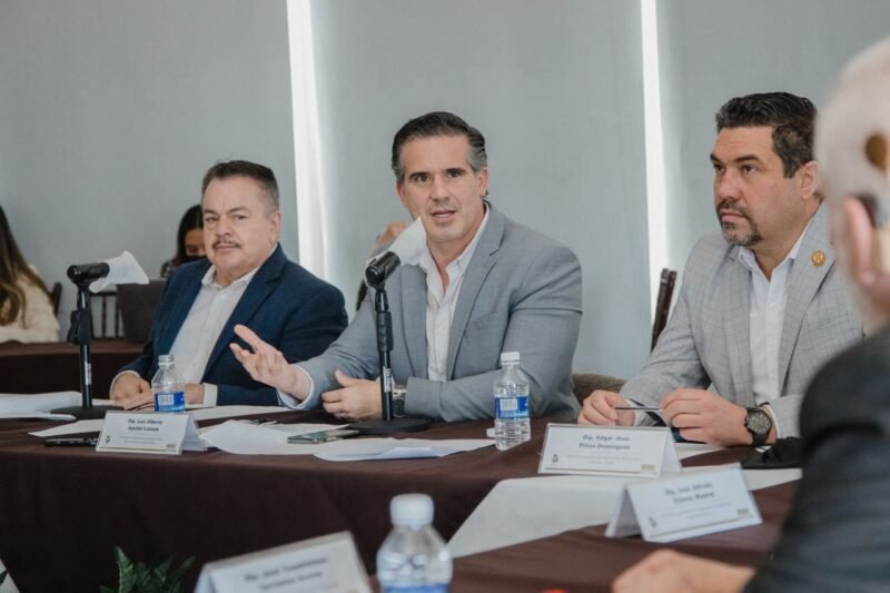Comisión de Presupuesto presidida por Luis Aguilar es una de las más productivas en el Congreso