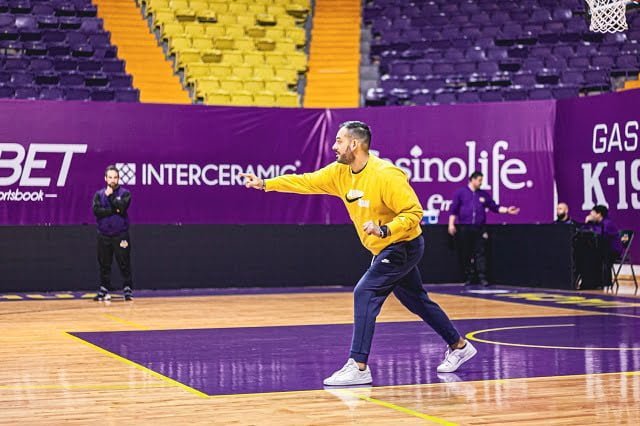 adelitas entrenador pausa.mx