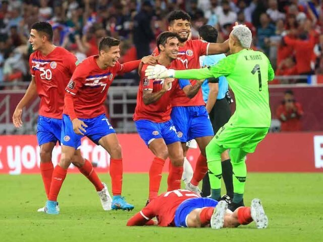 SOCCER-WORLDCUP-CRI-NZL/REPORT PAUSA.MX