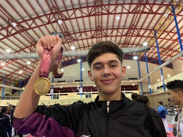 Clemente Lara medalla de oro