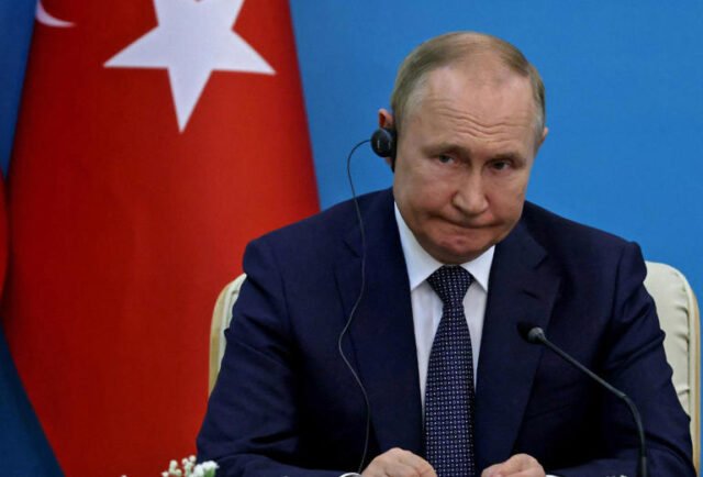 Pausa.mx Letonia, Rusia