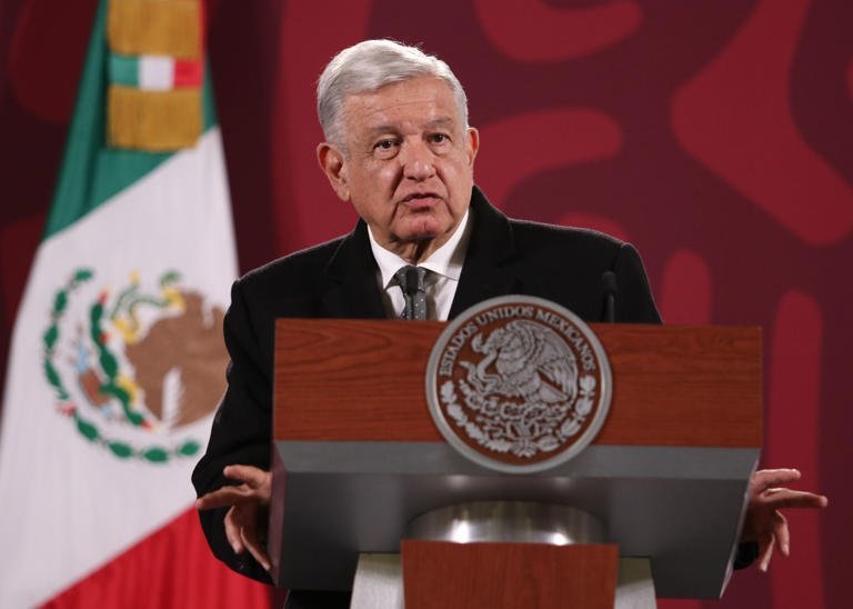 Pausa.mx AMLO, Zelenski, Senado