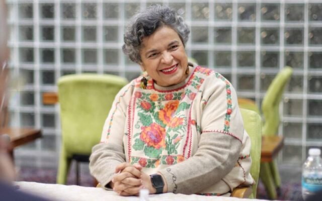 Beatriz Paredes-PRI-Senadora-Aspirante-Entrevista-03