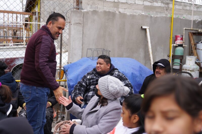 Noticias Chihuahua Pausa.MX Entrega Bienestar cobijas en colonias vulnerables de Ciudad Juárez