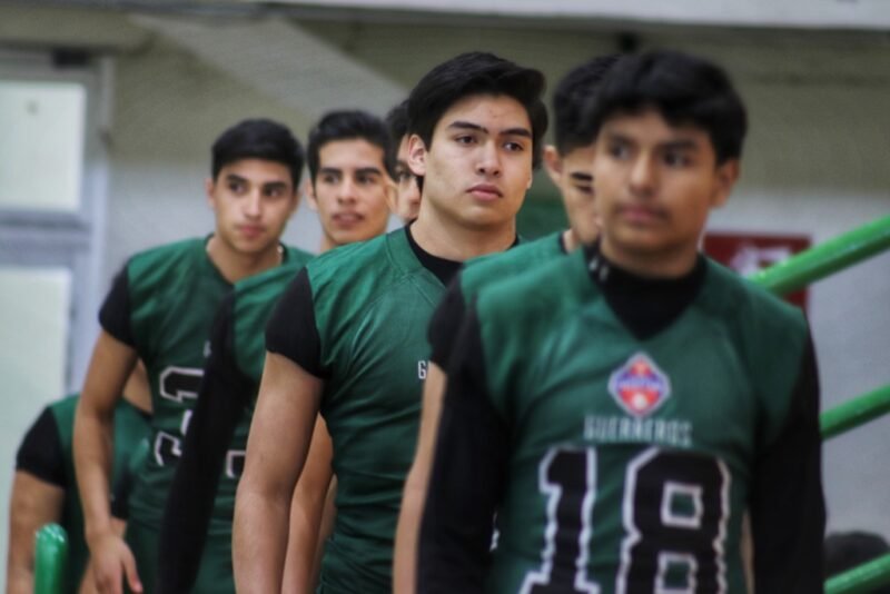 Noticias Chihuahua PAUSA.MX Presentan equipo de futbol americano “Guerreros COBACH Chihuahua”