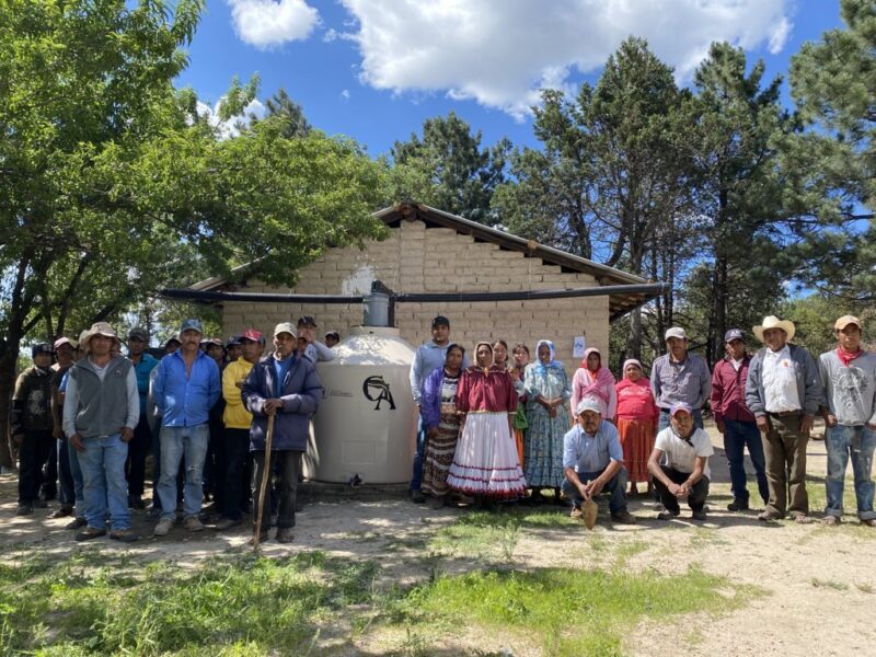 Noticias Chihuahua Pausa.MX Se han instalado más de 300 sistemas para cosecha de agua en beneficio de familias de la Sierra