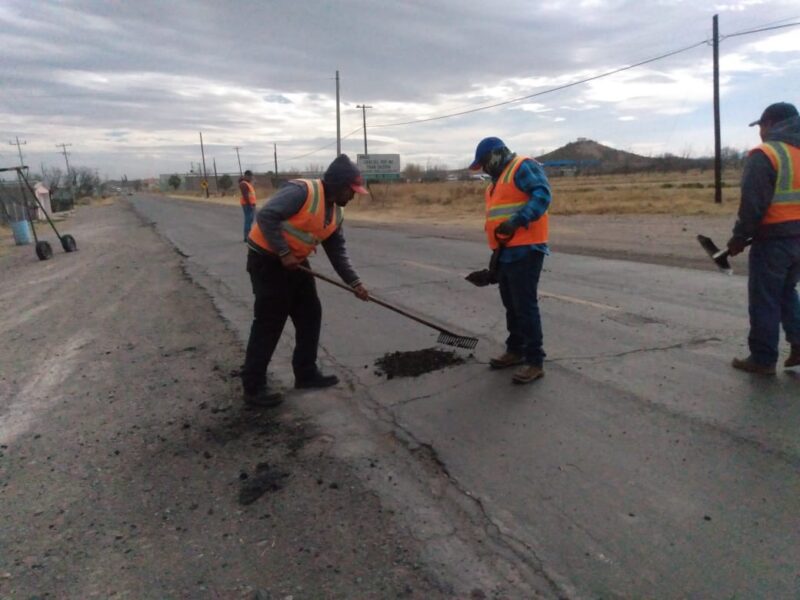 Noticias Chihuahua Pausa.MX Atiende Obras Públicas carretera Meoqui-Julimes para mayor seguridad de los conductores