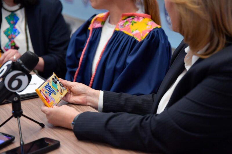 Noticias Chihuahua Pausa.MX Gana Sinibí Jipe reconocimiento Her for She de Hershey’s para promover cultura rarámuri