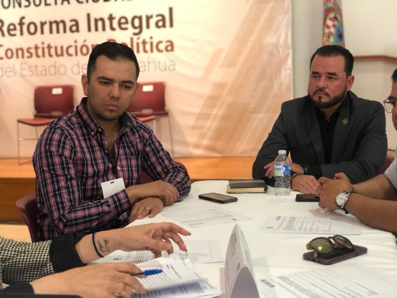Noticias Chihuahua Pausa.MX Escuchan diputados de Morena a juarenses, en la consulta ciudadana a la Reforma Integral de la Constitución Política del Estado de Chihuahua.