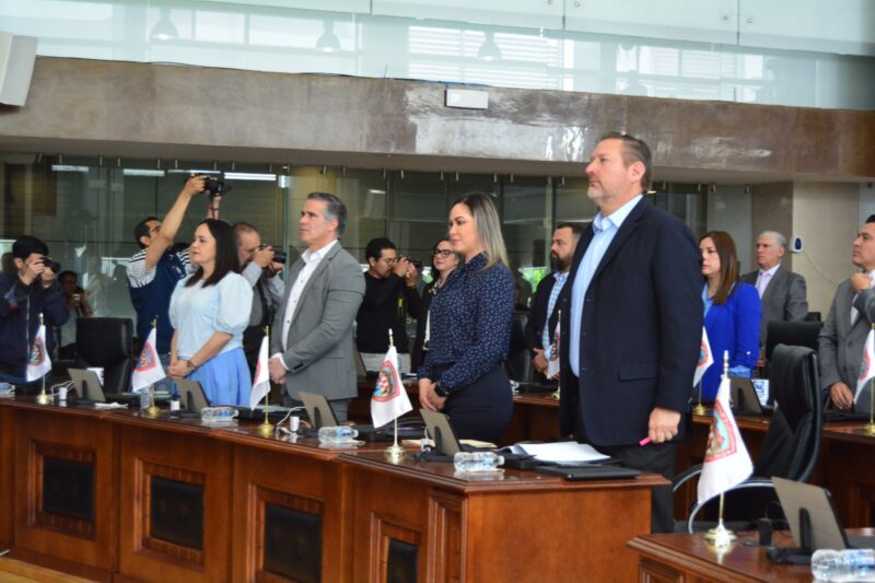 Noticias Chihuahua Pausa.MX Guarda Congreso de Chihuahua un minuto de silencio por la muerte de los 39 migrantes en refugio del INM