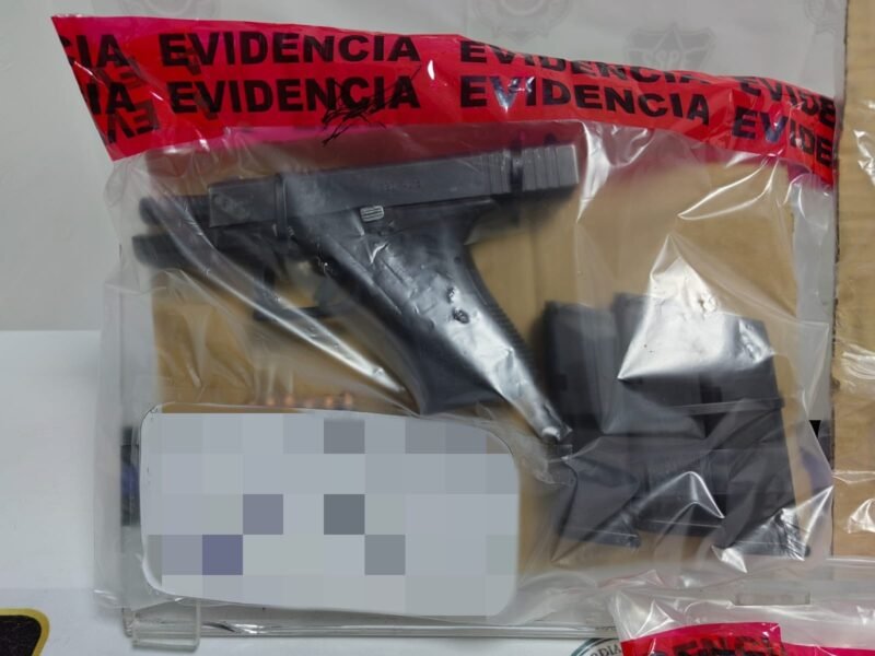 Noticias Chihuahua PAUSA.MX Tras persecución, detiene SSPE a sujeto con armas y “cristal” en Juárez