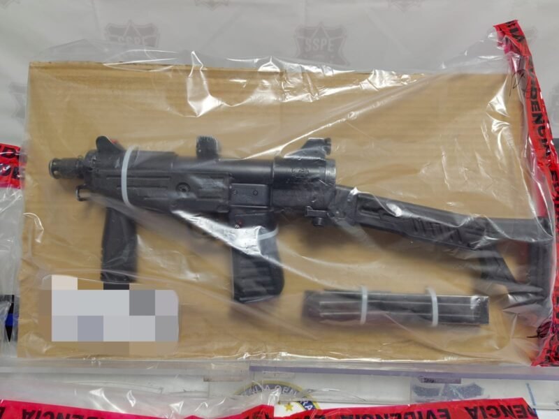 Noticias Chihuahua PAUSA.MX Tras persecución, detiene SSPE a sujeto con armas y “cristal” en Juárez