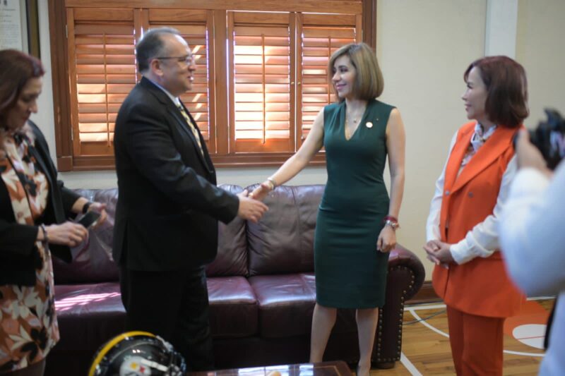 Noticias Chihuahua PAUSA.MX Acuerdan la UACH y Colegio Nacional del Notariado Mexicano convenio de colaboración académica Noticias Chihuahua Pausa.MX Acuerdan la UACH y Colegio Nacional del Notariado Mexicano convenio de colaboración académica