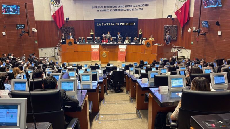 Noticias Chihuahua PAUSA.MX Celebra la UACH su primer Parlamento Universitario en el Senado de la República