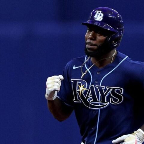 Randy Arozarena está viviendo la que podría convertirse en la mejor temporada de su carrera en MLB. Está bateando para .325/.397/.999 y se ha convertido en la cara de los Rays de Tampa Bay. Randy Arozarena está viviendo la que podría convertirse en la mejor temporada de su carrera en MLB. Está bateando para .325/.397/.999 y se ha convertido en la cara de los Rays de Tampa Bay.