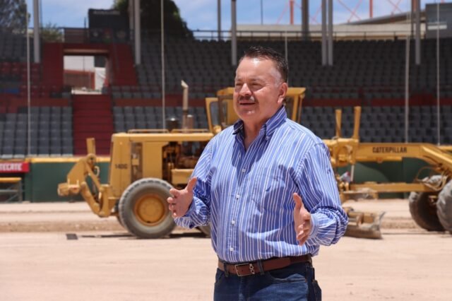 Noticias Chihuahua PAUSA.MX Registra rehabilitación del Gran Estadio Parral 55 por ciento de avance