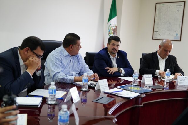 Noticias Chihuahua PAUSA.MX Se reúne Fiscal General con funcionarios de INTERPOL México