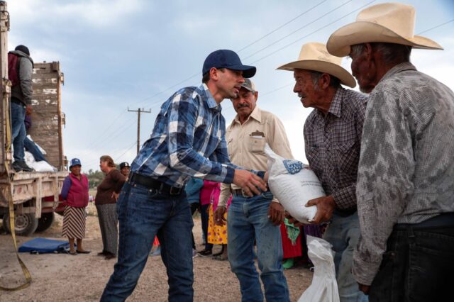 Noticias Chihuahua PAUSA.MX Fortalece Estado con apoyos alimentarios a 350 familias rarámuri en Balleza
