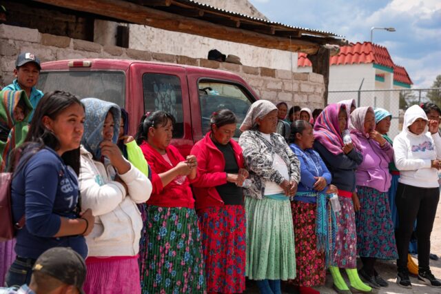 Noticias Chihuahua PAUSA.MX Fortalece Estado con apoyos alimentarios a 350 familias rarámuri en Balleza