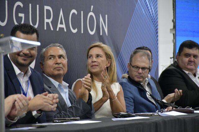 Noticias Chihuahua PAUSA.MX Inaugura Manque Granados planta de Commercial Vehicle Group en Aldama
