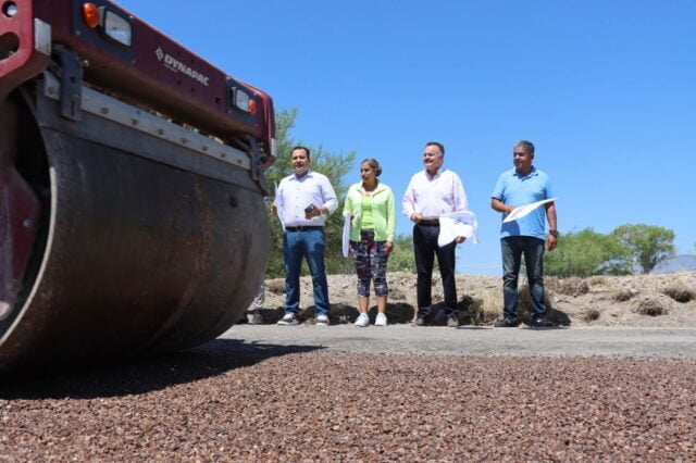 Noticias Chihuahua PAUSA.MX Arranca Mario Vázquez programa “Caminos que nos unen” en Delicias con inversión de 30 mdp