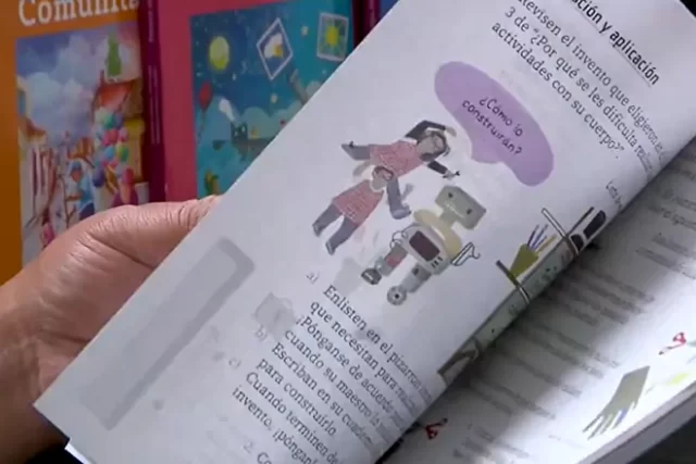 Noticias Chihuahua PAUSA.MX Alumnos en Chihuahua podrían tomar clases sin libros de texto gratuito: SEYD