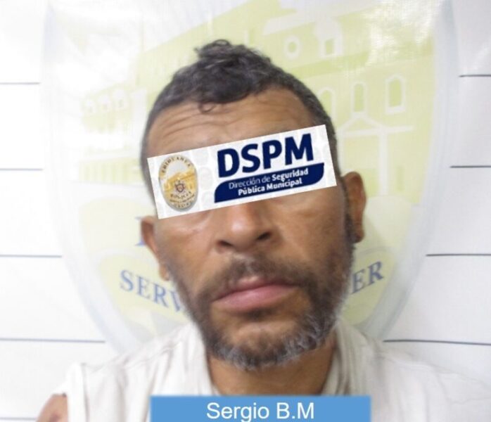 Aseguran municipales a presunto roba rines en el Cerro de la Cruz