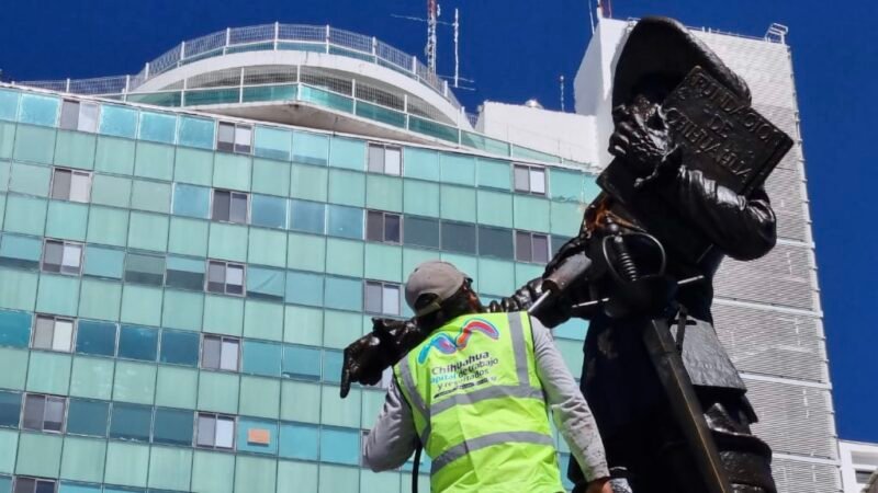 Noticias Chihuahua PAUSA.MX Realizan mantenimiento a monumentos históricos de la Capital
