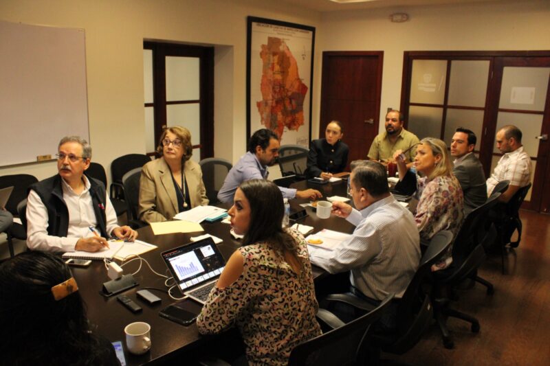 Noticias Chihuahua PAUSA.MX Realizan reunión de coordinación y análisis de estrategias para mitigar los efectos de la sequía