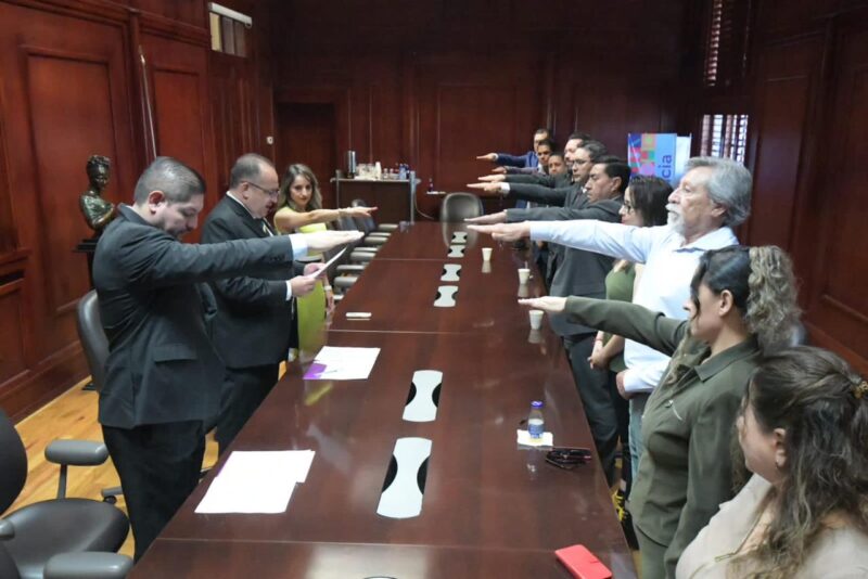 Noticias Chihuahua PAUSA.MX Rinde protesta Comité de Divulgación y Comunicación Científica de la UACH.