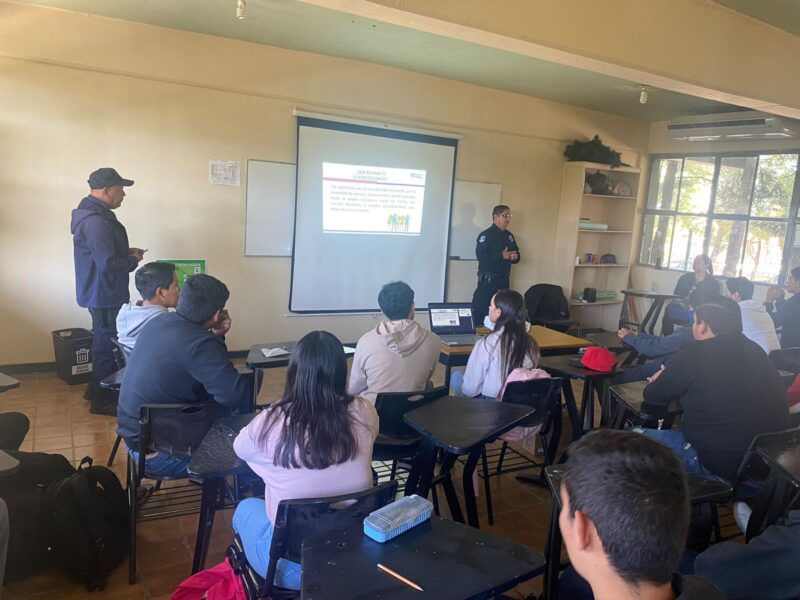 Noticias Chihuahua PAUSA.MX Imparte Fiscalía pláticas sobre prevención del delito a estudiantes del CBTA en Guachochi