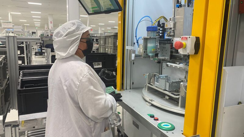 Noticias Chihuahua PAUSA.MX Entrega Turismo distintivos “Moderniza” y “Punto Limpio” a empresas delicienses