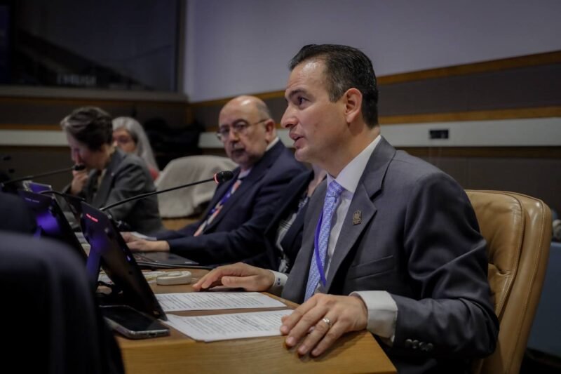 fb788aa1-3701-4e5f-b65a-ea7e769afa6f