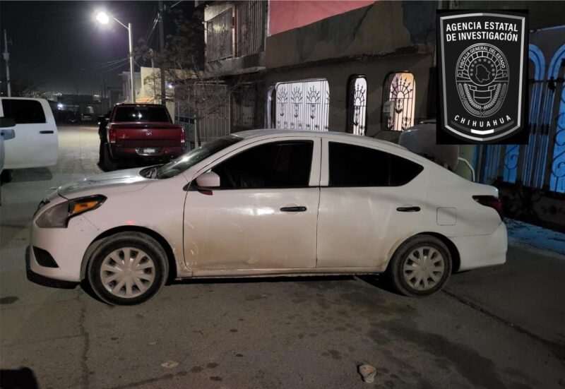 Noticias Chihuahua PAUSA.MX Encuentran en vehículo abandonado, armas de fuego y más de 900 cartuchos