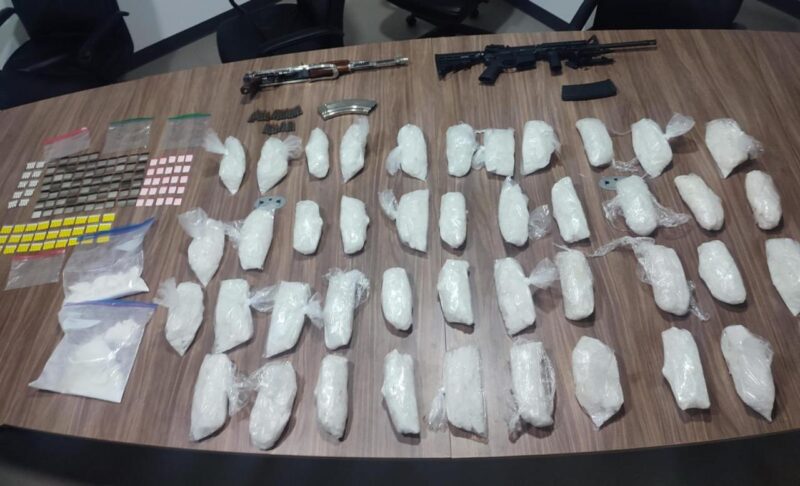 Noticias Chihuahua PAUSA.MX Vinculan a proceso a detenido con dos fusiles de asalto y más de 21 kilos de droga