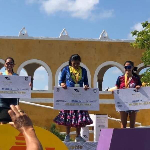 La información y foto de la campeona chihuahuense fue tomada del sitio Mexatrail.