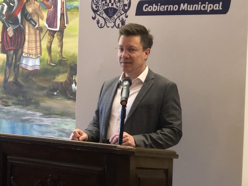 FCCA332F-002A-4834-96C1-29990038C0F2