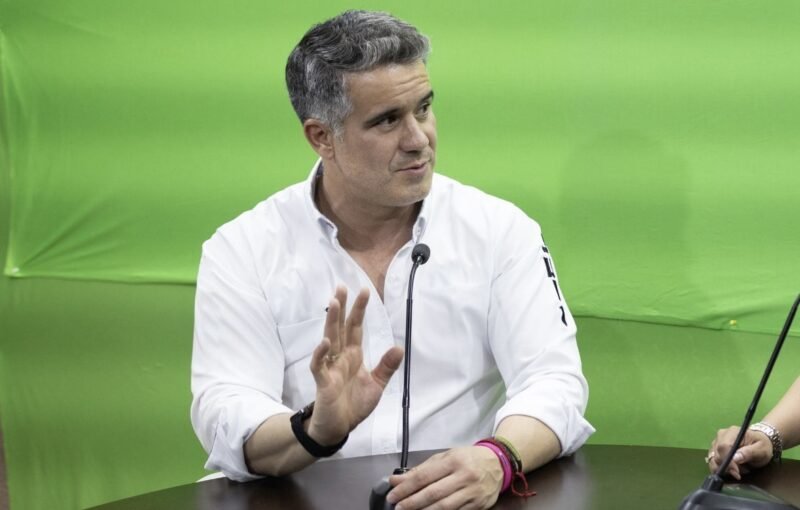 B4C59EED-859D-48C1-A817-BF52378EFEF2