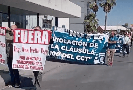 Noticias Chihuahua PAUSA.MX Paramédicos se manifiestan esta en mañana en la capital; exigen destitucion de la titular de área administrativa