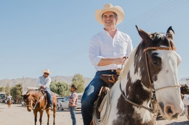 Noticias Chihuahua PAUSA.MX Cabalgatas Villistas son patrimonio de Parral y nuestro estado: Luis Aguilar