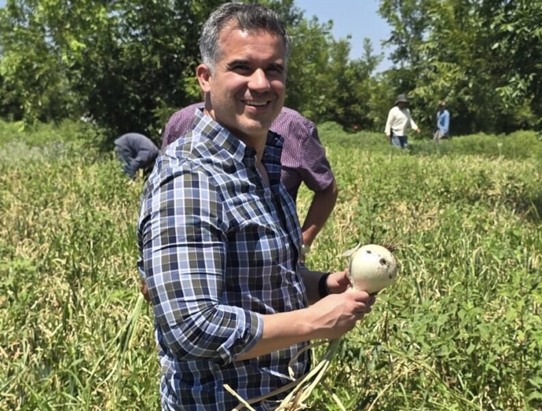 Buscaremos la manera de que ciclos agrícolas puedan concluir en tiempo y forma: Luis Aguilar