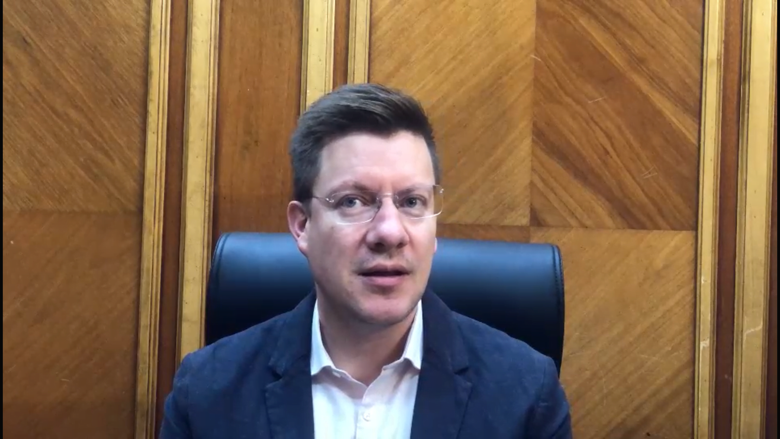 484DA269-8800-4404-859A-05CE3B85AC18