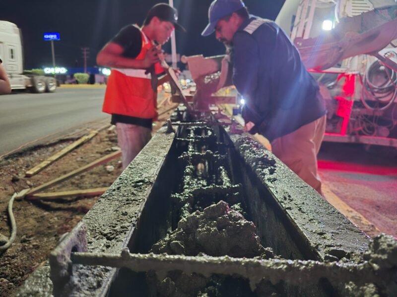 Noticias Chihuahua PAUSA.MX Van construidos 880 metros de la barrera central de periférico de La Juventud