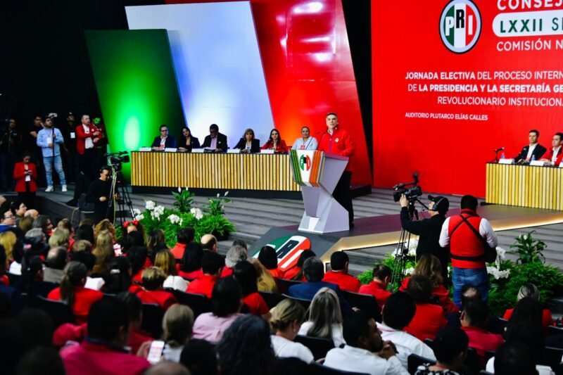 Noticias Chihuahua PAUSA.MX Vuelve a ganar “Alito” Moreno la dirigencia nacional del PRI