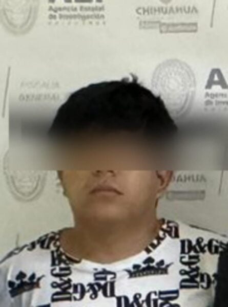 Noticias Chihuahua PAUSA.MX Cumplimenta AEI orden de aprehensión contra tres implicados en homicidios en el exterior del bar Juana Gallo
