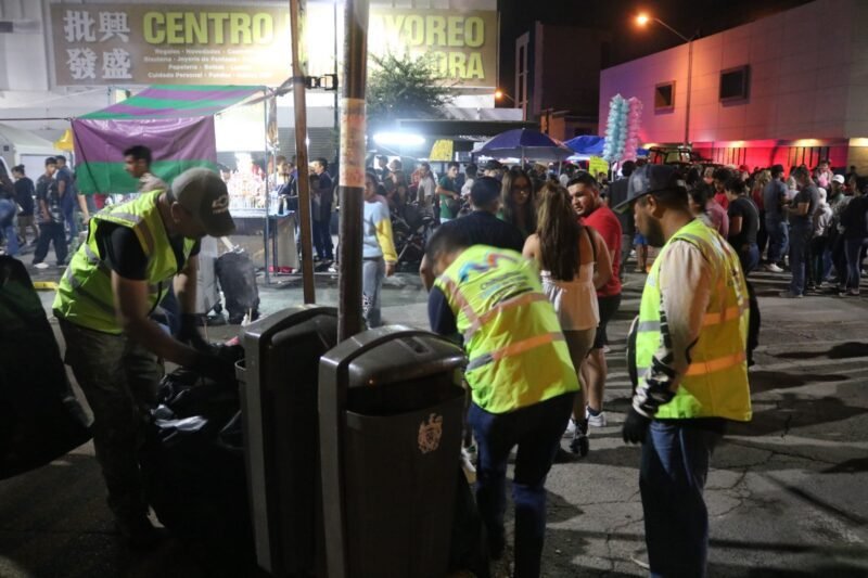 428B70A9-E73E-40E5-A689-84075D4C60EC