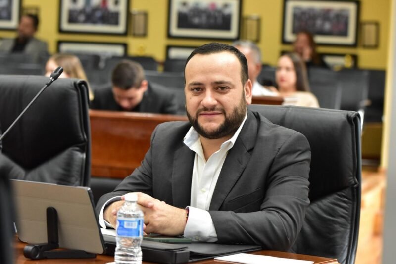 E9D172F9-2395-47D0-B5A8-928FCFCA2A1A