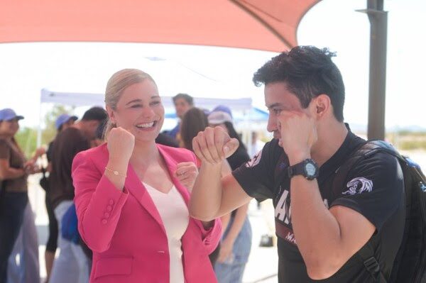 Noticias Chihuahua PAUSA.MX Apuesta Maru Campos por la movilidad y la seguridad de los estudiantes de la UACJ